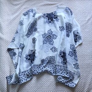Ann Taylor floral see threw pancho/ swim suit cover Brand New OS never worn